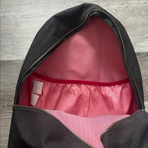 Herschel Supply Company Classic Black Backpack - Picture 2 of 9